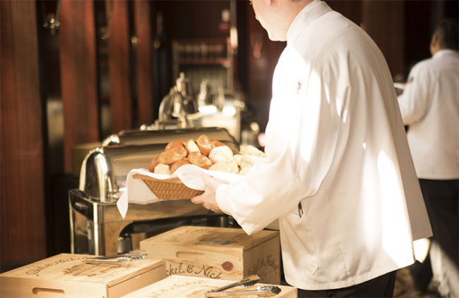 cameriere pane